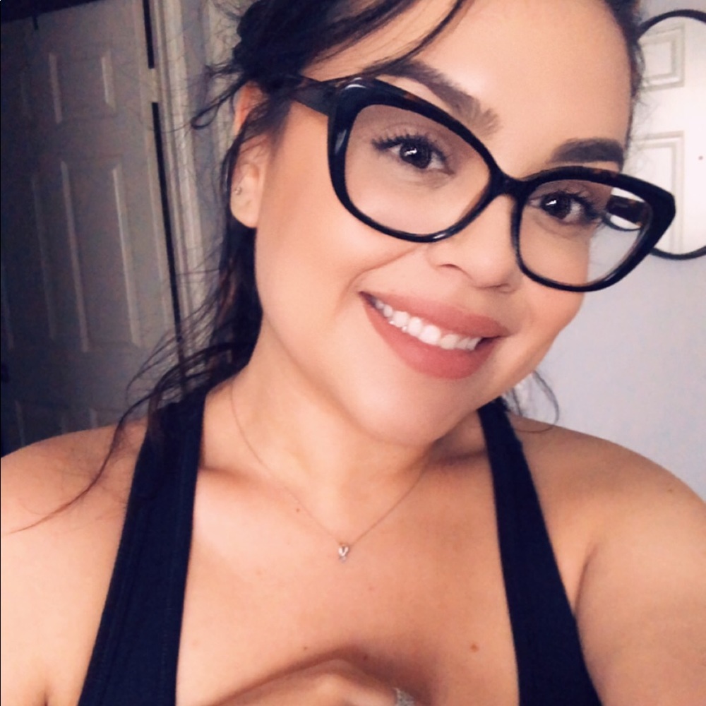 Meet your Posher, Antonieta